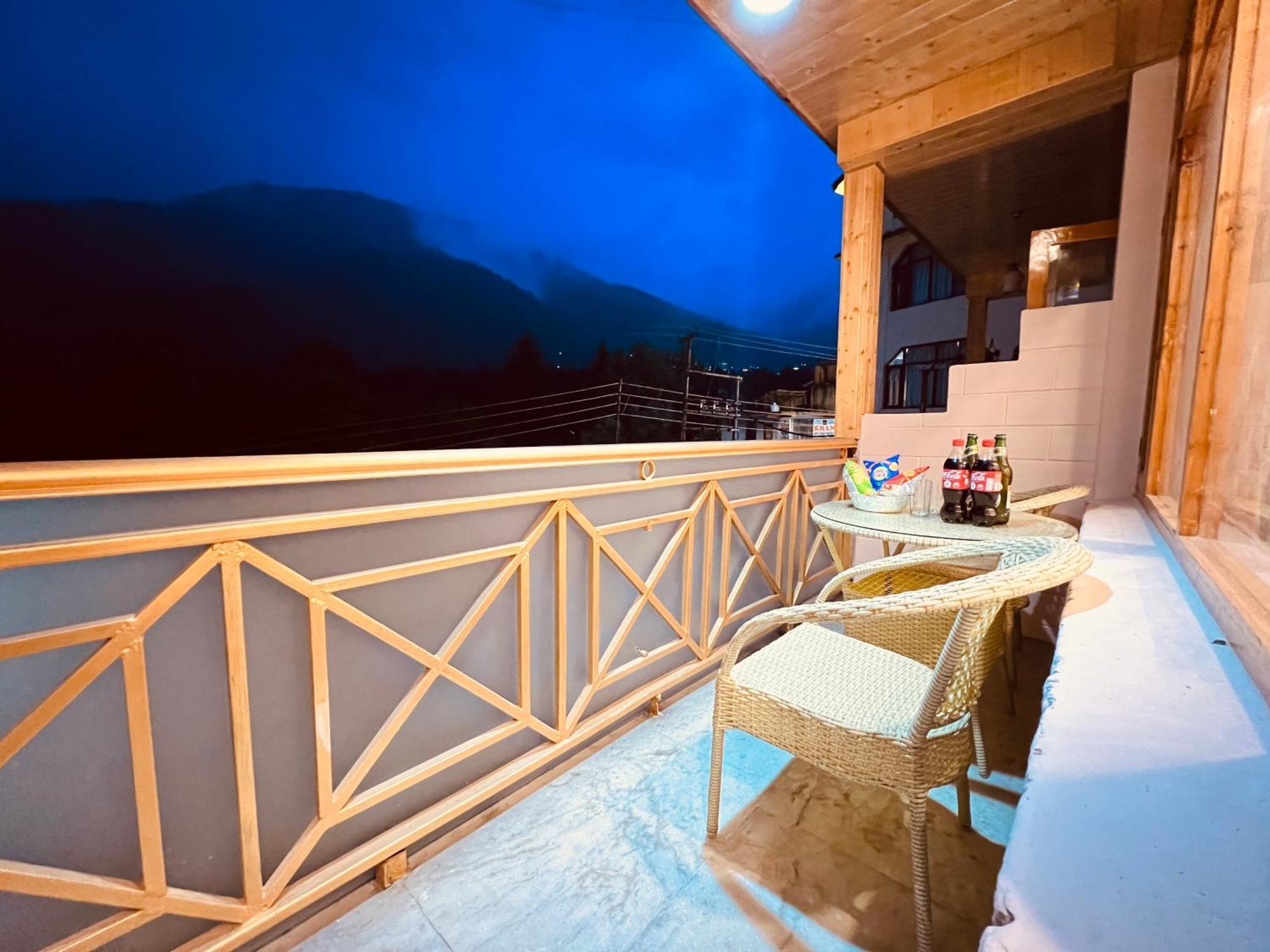 Hill River Resort By West Western Manāli Exterior foto