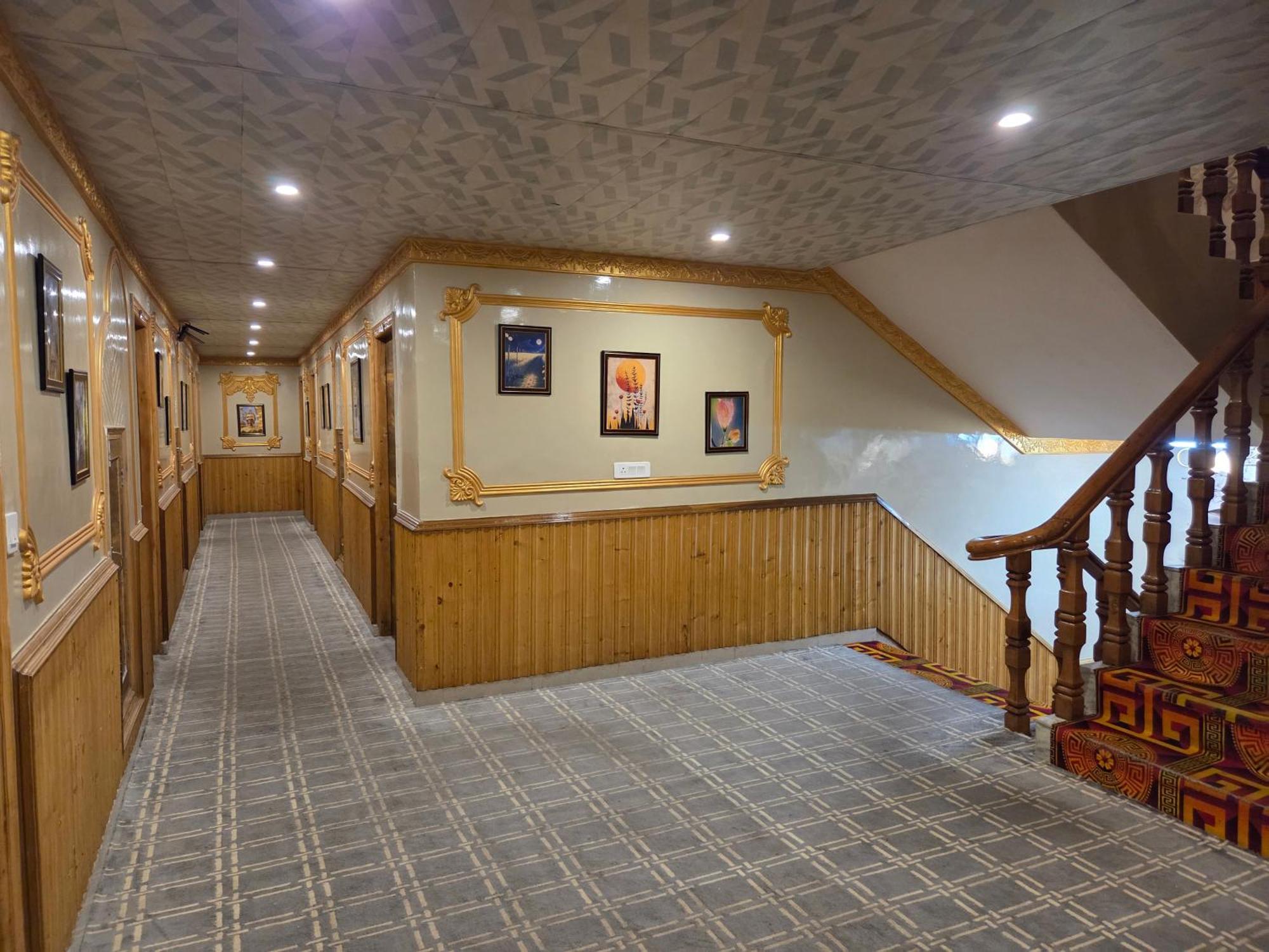 Hill River Resort By West Western Manāli Exterior foto
